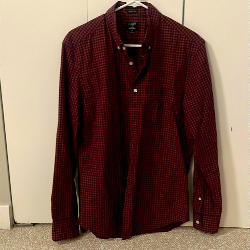 J Crew men’s dress button down shirt. Red and black checkered pattern